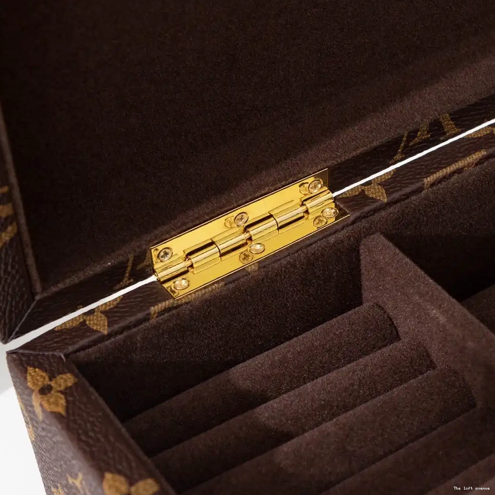 ACCESSORIES LV CUSTOM BOX 0703